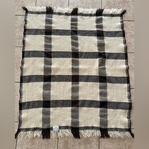 Vintage FARIBO Mill 100% Wool Fringe TBlanket